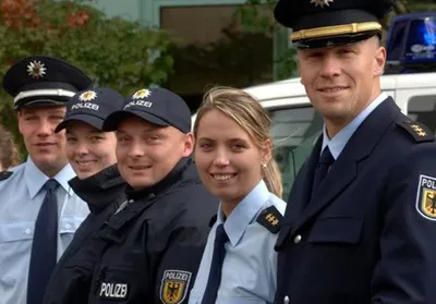 Полиция в Германии в 2024 году: как стать полицейским в этой стране