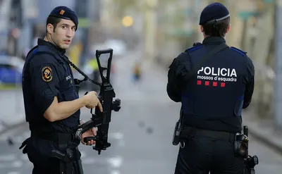 Испанская полиция убила всех подозреваемых в теракте в Барселоне — РБК