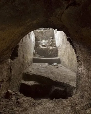 На раскопках в Помпеи обнаружены останки двух мужчин, погибших при  извержении Везувия в 79 году н.э. - Delfi RU