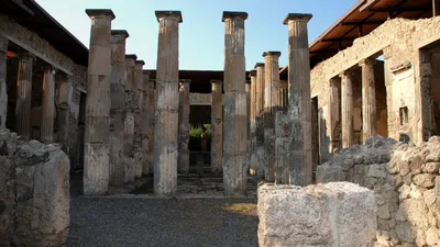 Помпеи, археологические раскопки около Неаполь, Италии Редакционное Фото -  изображение насчитывающей италия, культура: 142419606