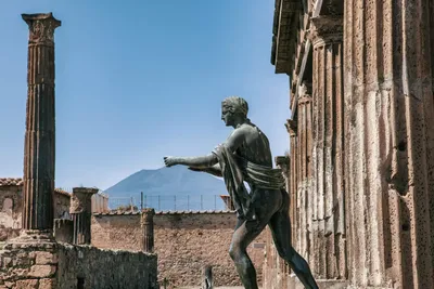 Тайна затерянного города: Исчезновение Помпеи и ее воскрешение в результате  археологических раскопок | History Up | Дзен