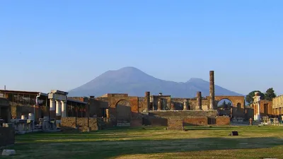 Помпеи, Италия - «Огромный мертвый город с видом на Везувий, снёсший Помпеи  с лица земли» | отзывы
