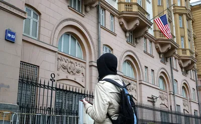 Приключения посольства США в России: драмы, скандалы, курьезы - BBC News  Русская служба
