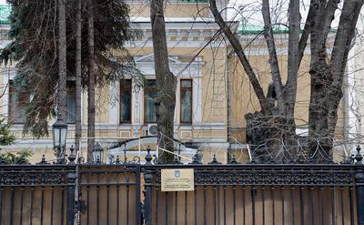 Россия решила эвакуировать дипломатов с Украины — РБК