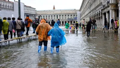 Последствия наводнения в Венеции — РБК