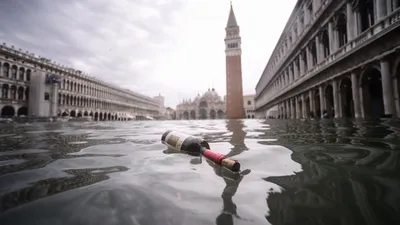 В Венеции произошло мощное наводнение. Мэр города винит изменение климата