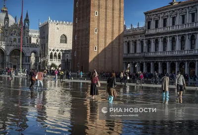 В Италии во время наводнения погибли 11 человек - фото, видео потопа