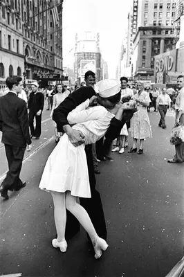 Загадочная история знаменитого фото — \"Поцелуй на Таймс-Сквере\" – Depo.ua