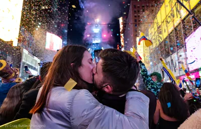 Флешмоб: Поцелуй на Таймс-сквер