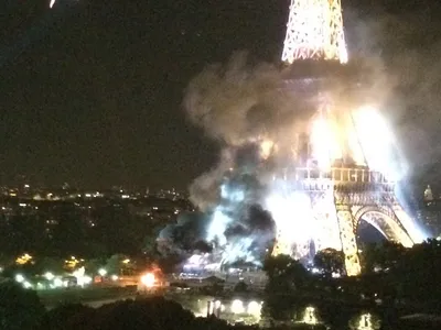 В Париже сгорел Собор Парижской Богоматери - Афиша Daily