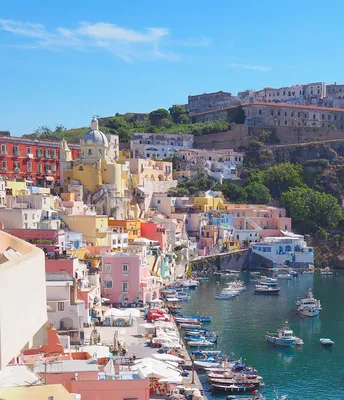 Procida: town and island in the Gulf of Naples - Italia.it