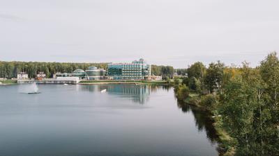 Один жаркий день у бассейна спа-комплекса отеля Ramada (Екатеринбург).  Больше никогда не пойду | Анна на чемодане | Дзен