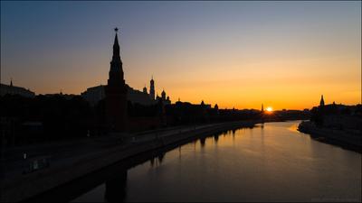 Рассвет в Москва-Сити.. Фотограф Дегтярев Юрий
