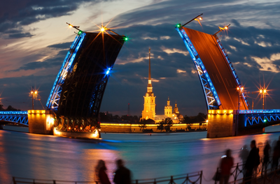 Ночные экскурсии на разводные мосты в Санкт-Петербурге