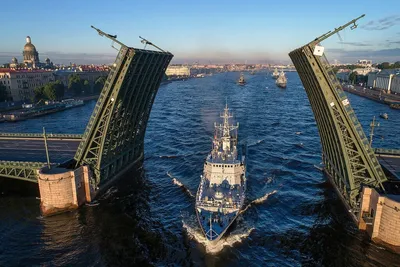 Развод мостов в Санкт-Петербурге: когда и где смотреть