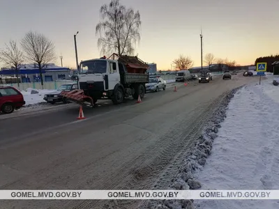 На участке автодороги Речица – Гомель перевернулся автомобиль – фотофакт |  PrimeNews.by | Дзен