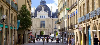 Квадрат Ренн Франция парламента Редакционное Фотография - изображение  насчитывающей памятник, фасад: 138467217