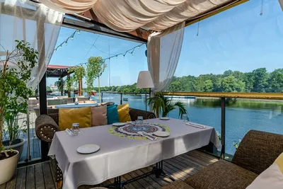 Панорамный ресторан на воде (@chaika_restaurant) • Instagram photos and  videos
