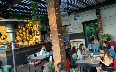 Лето в городе: кафе Begin в Казани | myDecor