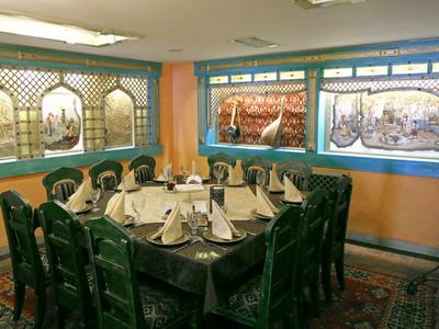 Ресторан Султанат на улице Нурсултана Назарбаева (метро Суконная Слобода):  телефон, цены, график работы