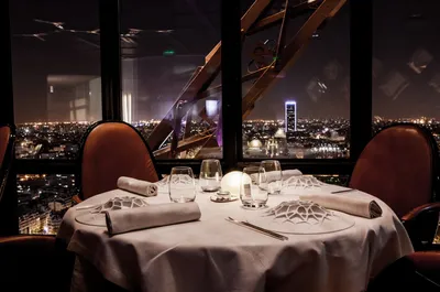 Ресторан на Эйфелевой башне в Париже – название, цены, забронировать