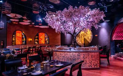 Новый ресторан в Казани: Asia Asia — паназиатская кухня и бар в отеле Kazan  Palace - Инде