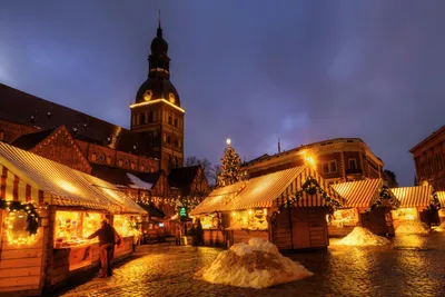 Christmas market place at the Dome square in Riga Old Town, Latvia Stock  Photo - Alamy