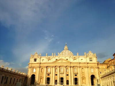 Rome, Italy - June 11, 2012: The eternal city of Rome, Roman streets and  buildings, modern and ancient architecture of Rome Stock Photo - Alamy