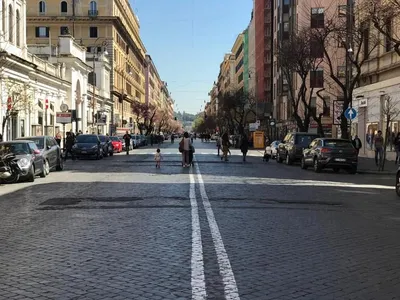 Светлана в Instagram: «По улицам Рима можно гулять бесконечно #рим #rome» |  Рим, Улица, Места