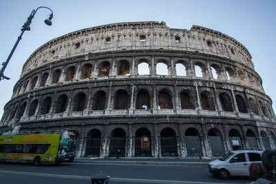 Рим, Италия декабрь 2011 : Колизей в Риме (Италия). Старый роман Colosseum  является одной из главных достопримечательностей в Евро Редакционное  Стоковое Изображение - изображение насчитывающей имперско, археологии:  207001159