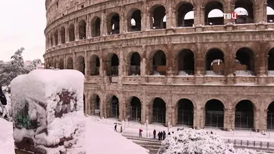 Рим, покрытый снегом, превратился в сказочную декорацию - ZN.ua