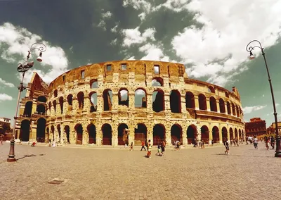 Римский Колизей - Рим редакционное стоковое фото. изображение насчитывающей  строя - 56696648