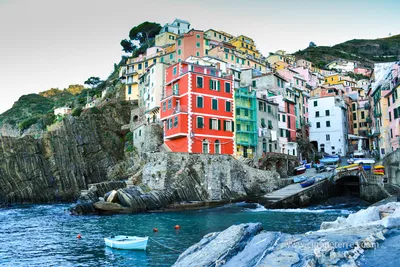 Riomaggiore, Cinque Terre Italy | Riomaggiore is the souther… | Flickr