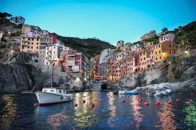 Riomaggiore, Cinque Terre, Italy Free Stock Photo | picjumbo