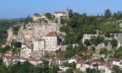 Rocamadour, France: Cliff-hanging-village that you must visit once in your  life - TripUSAFrance