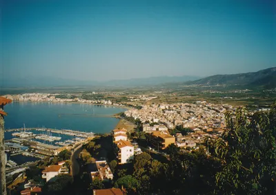 Roses, Girona - Wikipedia