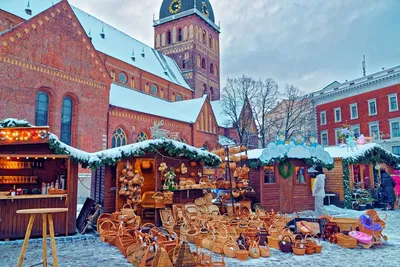 Love_Riga - Где найти Рождество в Риге? ⠀ Рождественский базарчик– то, ради  чего многие туристы едут в Ригу на 🎄 Он ничем не уступает знаменитым  ярмаркам Европы: очаровательные деревянные домики, горячая еда,