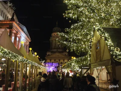 Christmas Market, French Church And Konzerthaus In Berlin, Germany  Фотография, картинки, изображения и сток-фотография без роялти. Image  90362173