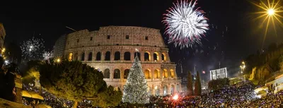 Рождество: Рим загорается, елка Dior загорается на площади Испании
