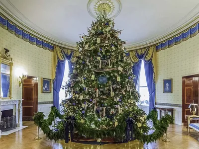 Рождество у президента: как первые леди украшали Белый дом к празднику — РБК