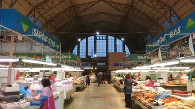 Рынок Риги центральный Европа является крупнейшей в Latviai Риги  Редакционное Стоковое Фото - изображение насчитывающей центр, наиболее:  175428363