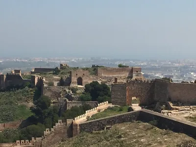 Places to see in ( Sagunto - Spain ) Sagunto is a town in Eastern Spain in  the modern fertile comarca of Camp de Morvedre i… | Castillos, Rutas,  Arquitectura romana