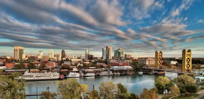 США, Сакраменто, Август 2010. Tower Bridge of Sacramento.