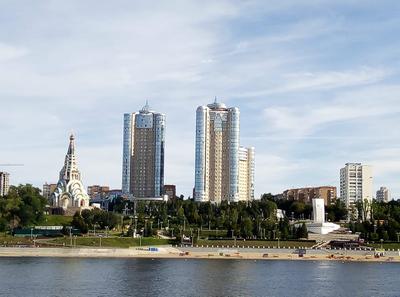 В российской Самаре пылает рынок — в городе слышали взрывы. Читайте на  UKR.NET