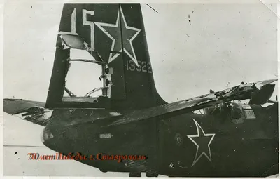 Загрузка торпеды в бомбардировщик А-20 «Бостон» А.М. Гагиева — военное фото