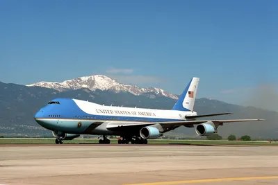 Самолет президента США или Air Force One