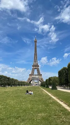 Фоток из Парижа много не бывает ❤️ Здесь получились самые красивые  фотографии. | Instagram