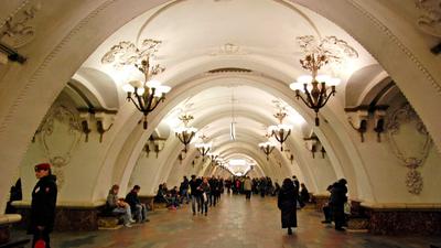 14 самых красивых станций Московского метро и их история