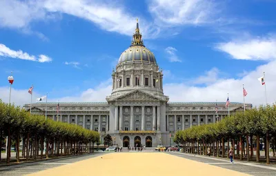 Вид знаменитой достопримечательности моста Золотые Ворота Сан-Франциско,  Калифорния, США Стоковое Изображение - изображение насчитывающей строб,  зодчества: 160121417