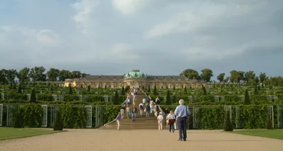 Германия. Потсдам. Парк и дворец Сан-Суси (San Souci). Китайский чайный  домик (Chinesisches Teehaus). Зарубежные страны нашими глазами... и  фотоаппаратом.